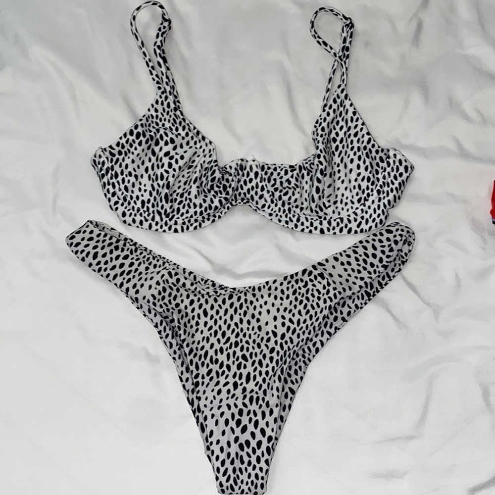 Blackbough swim bikini